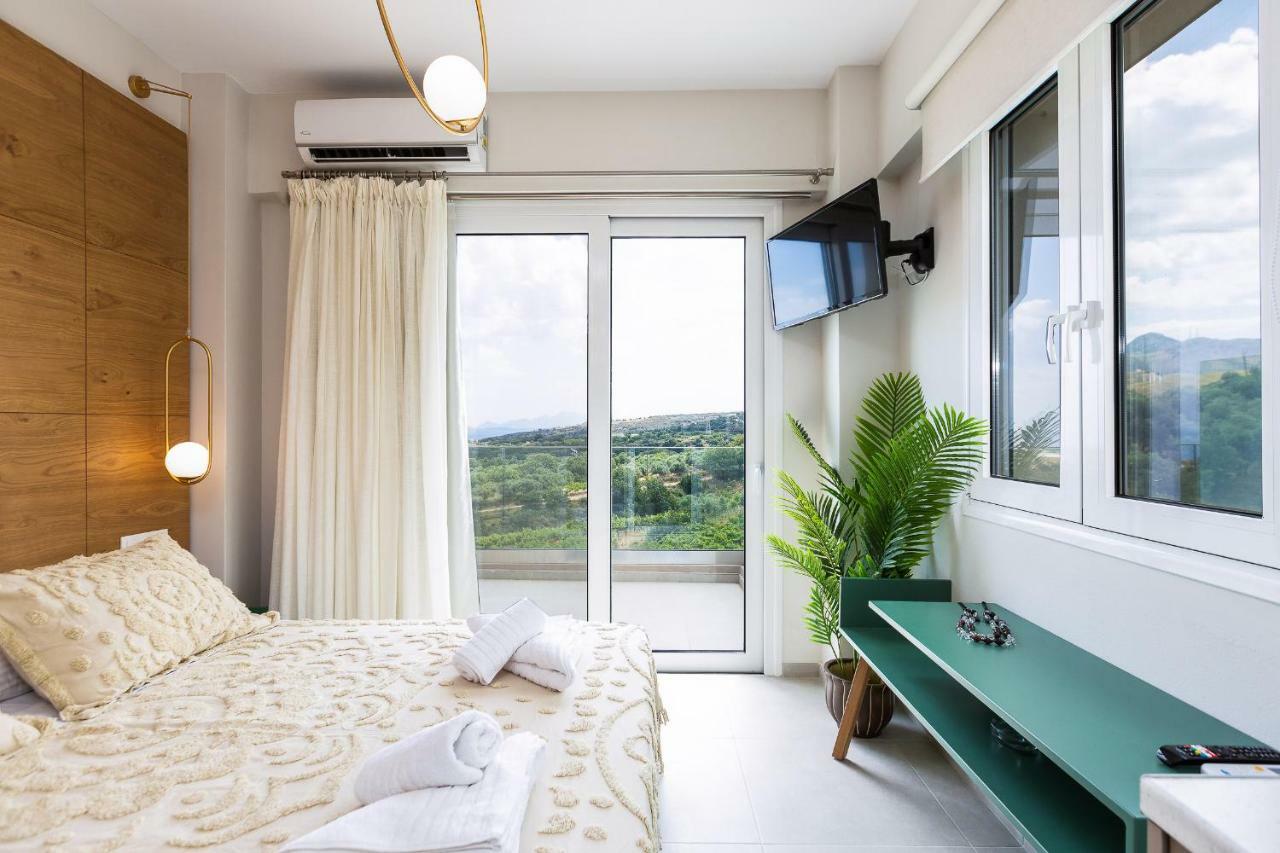 Vigla Suites 罗希姆诺 外观 照片