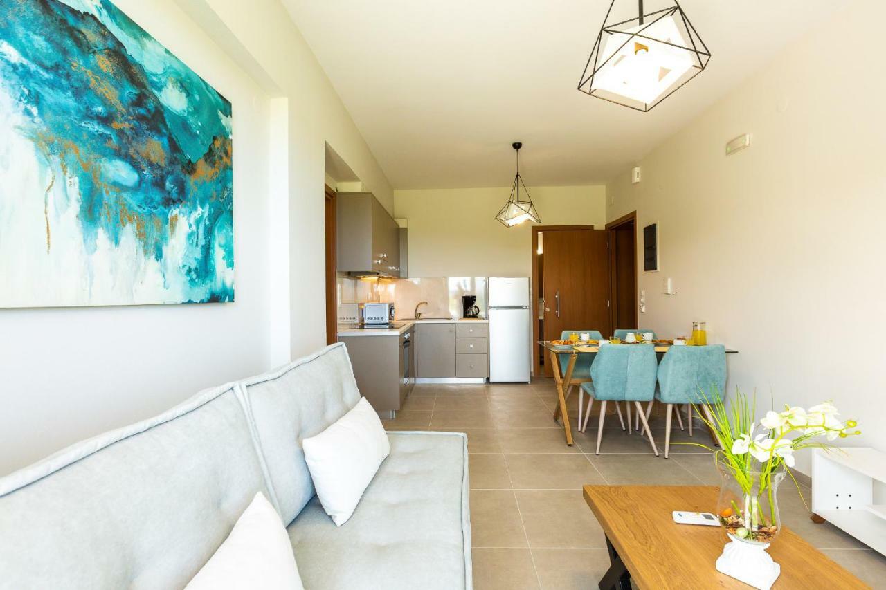 Vigla Suites 罗希姆诺 外观 照片