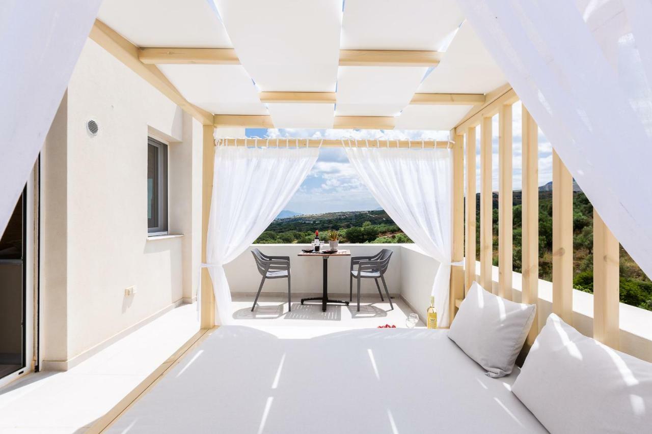 Vigla Suites 罗希姆诺 外观 照片