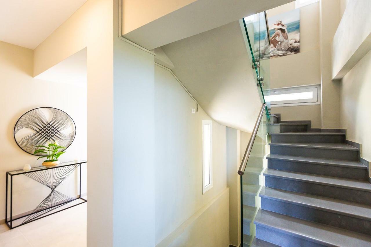 Vigla Suites 罗希姆诺 外观 照片